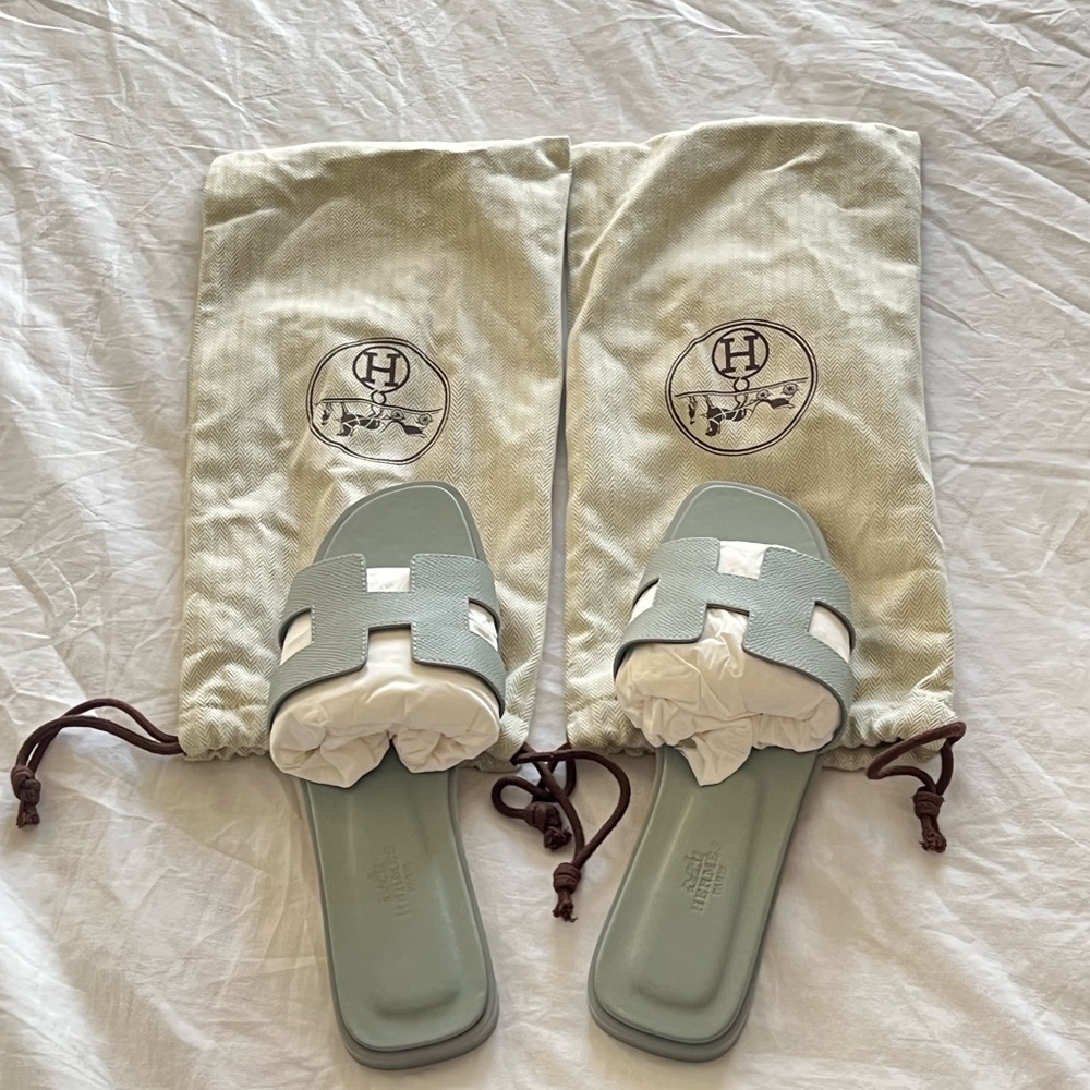 Hermès Gray Oran Sandals with Dust Bags